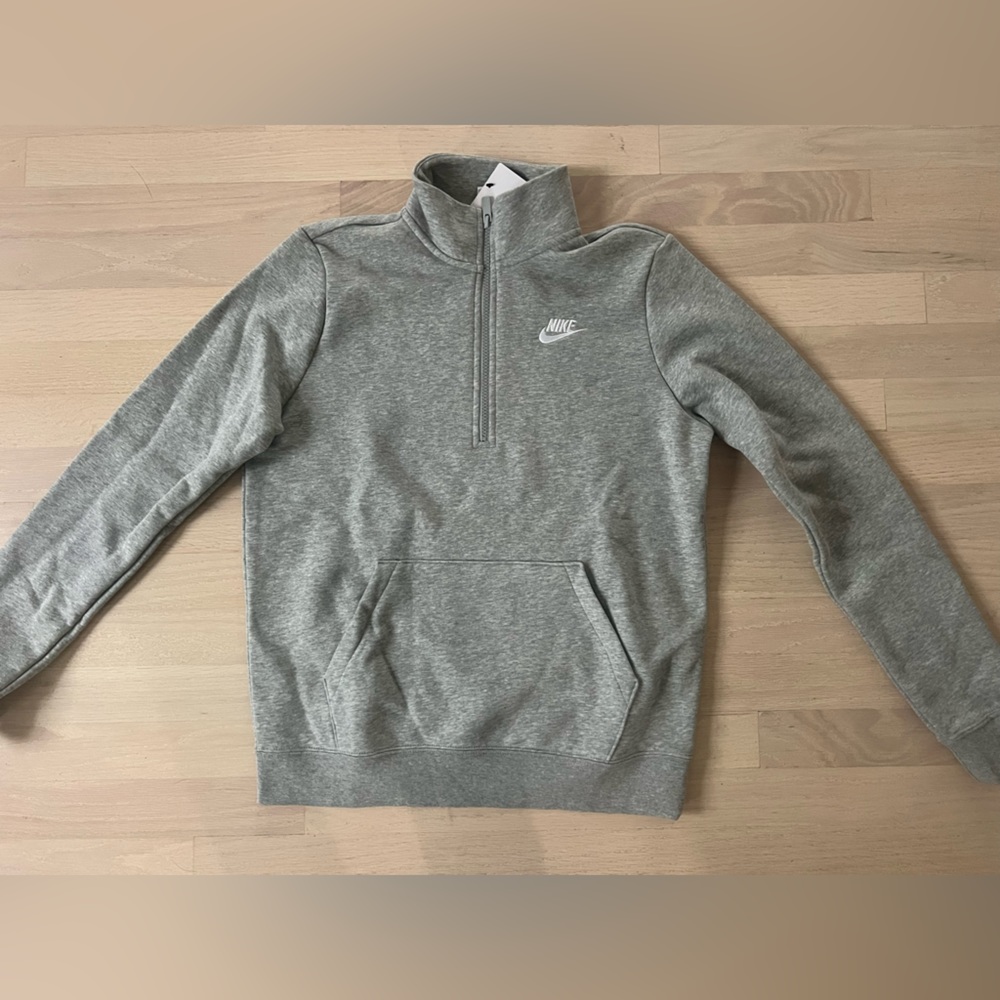 Nike quarter zip small
